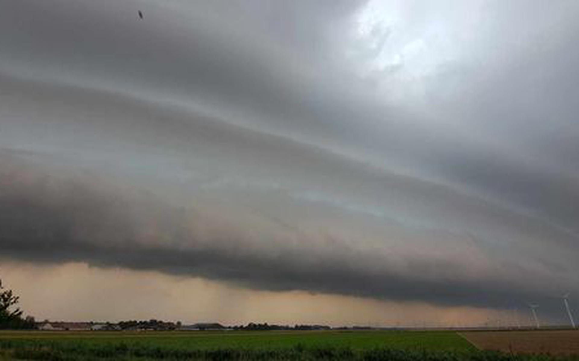 Dinsdag Code Geel In Groot Deel Van Het Land Om Onweersbuien - Flevopost